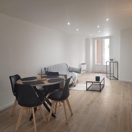 Appartement Au Coeur Du Village Malaucene Exterior photo